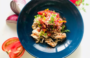 豚肉と夏野菜のフレッシュサルサソースサラダ