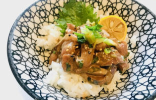 博多の味をご家庭で♪ 初夏のごま鯵丼