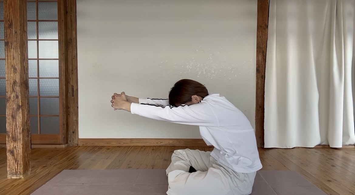 花粉症対策にオススメ-自律神経を整えるヨガ04